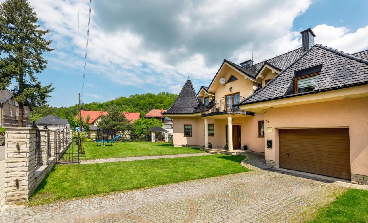 Willa Perelka Kudowa Zdroj Exterior photo